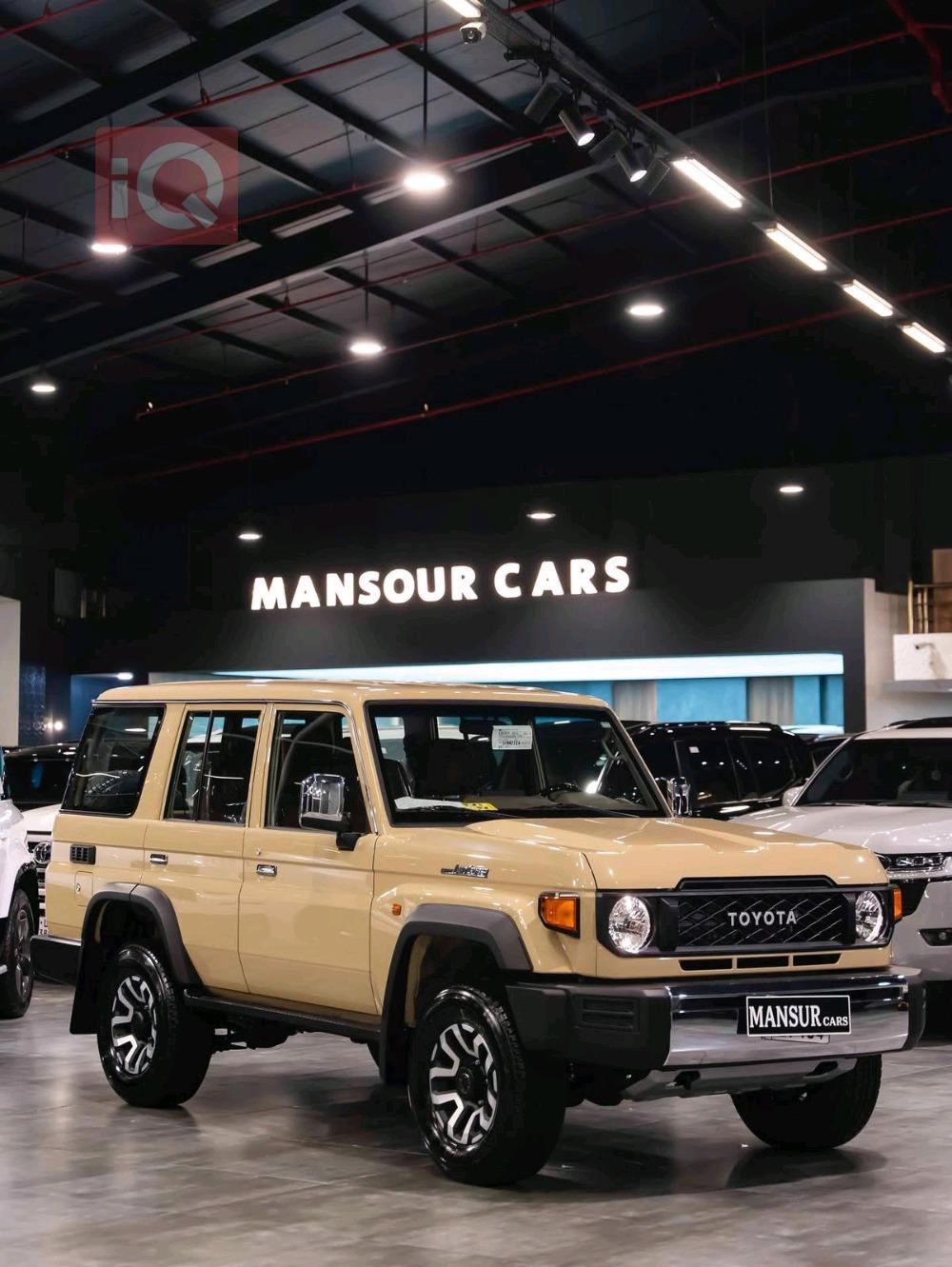 تويوتا لاند كروزر 76